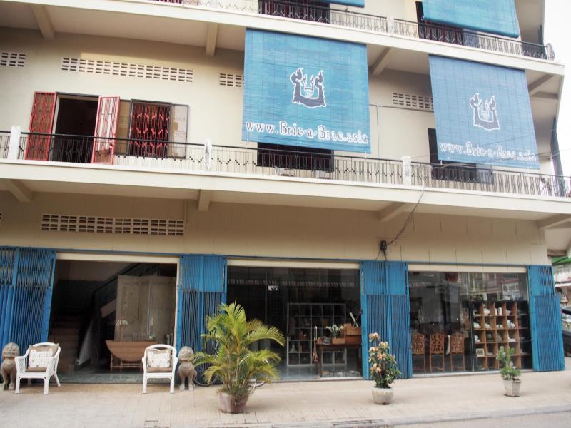 Bric-A-Brac Hotell Battambang Exteriör bild
