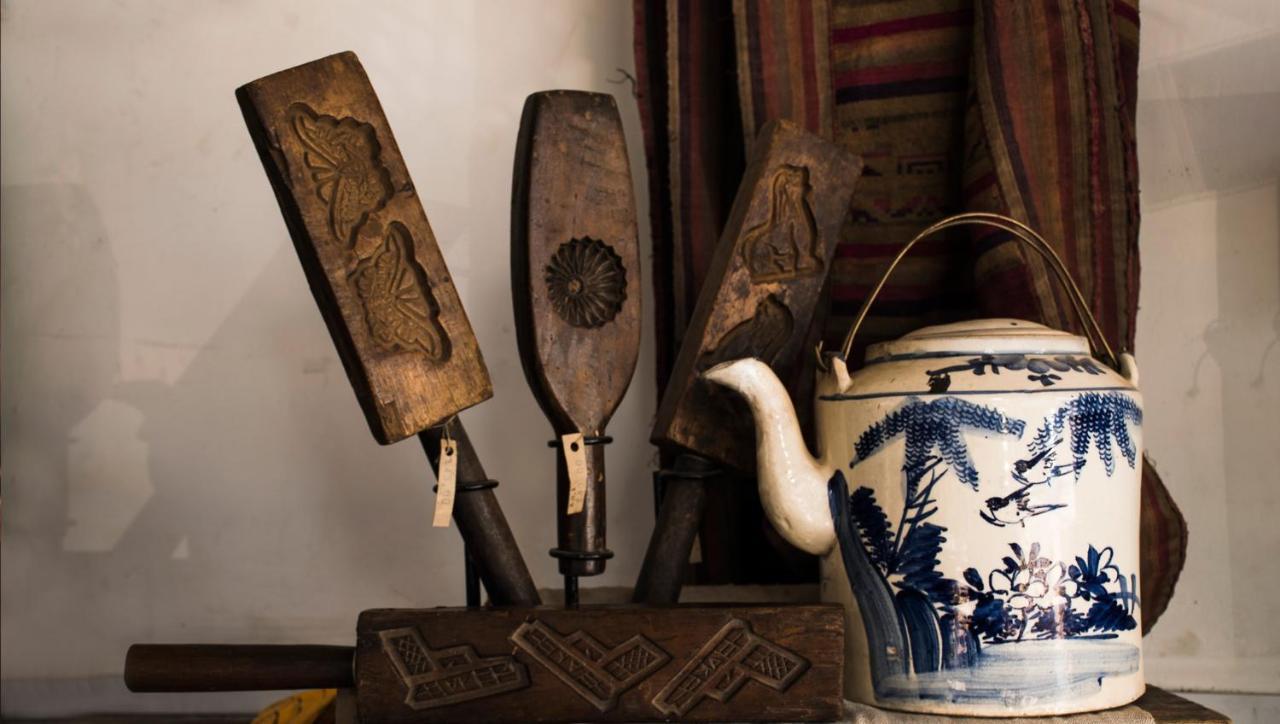 Bric-A-Brac Hotell Battambang Exteriör bild